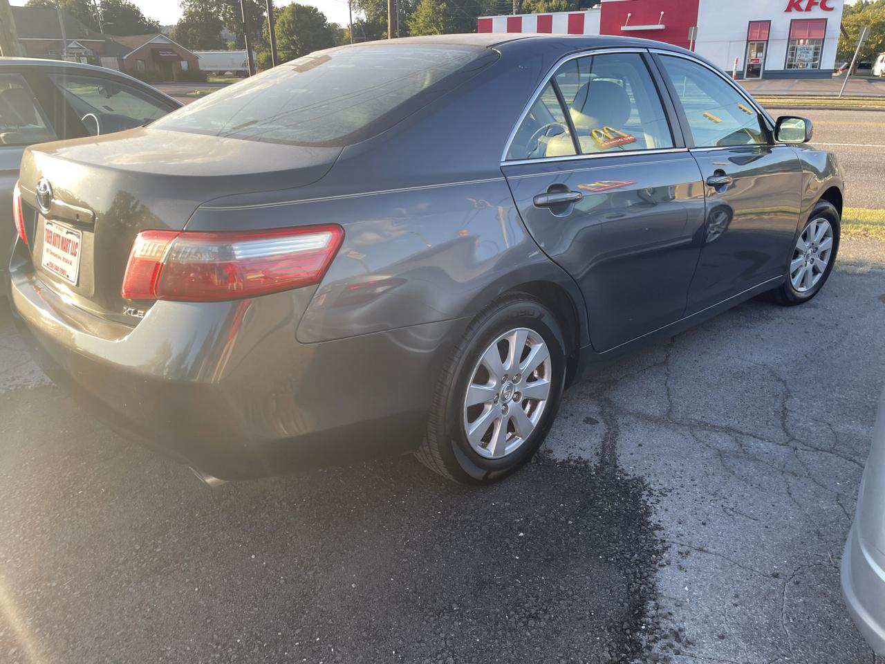 Toyota Camry SE 5-Spd AT 2009