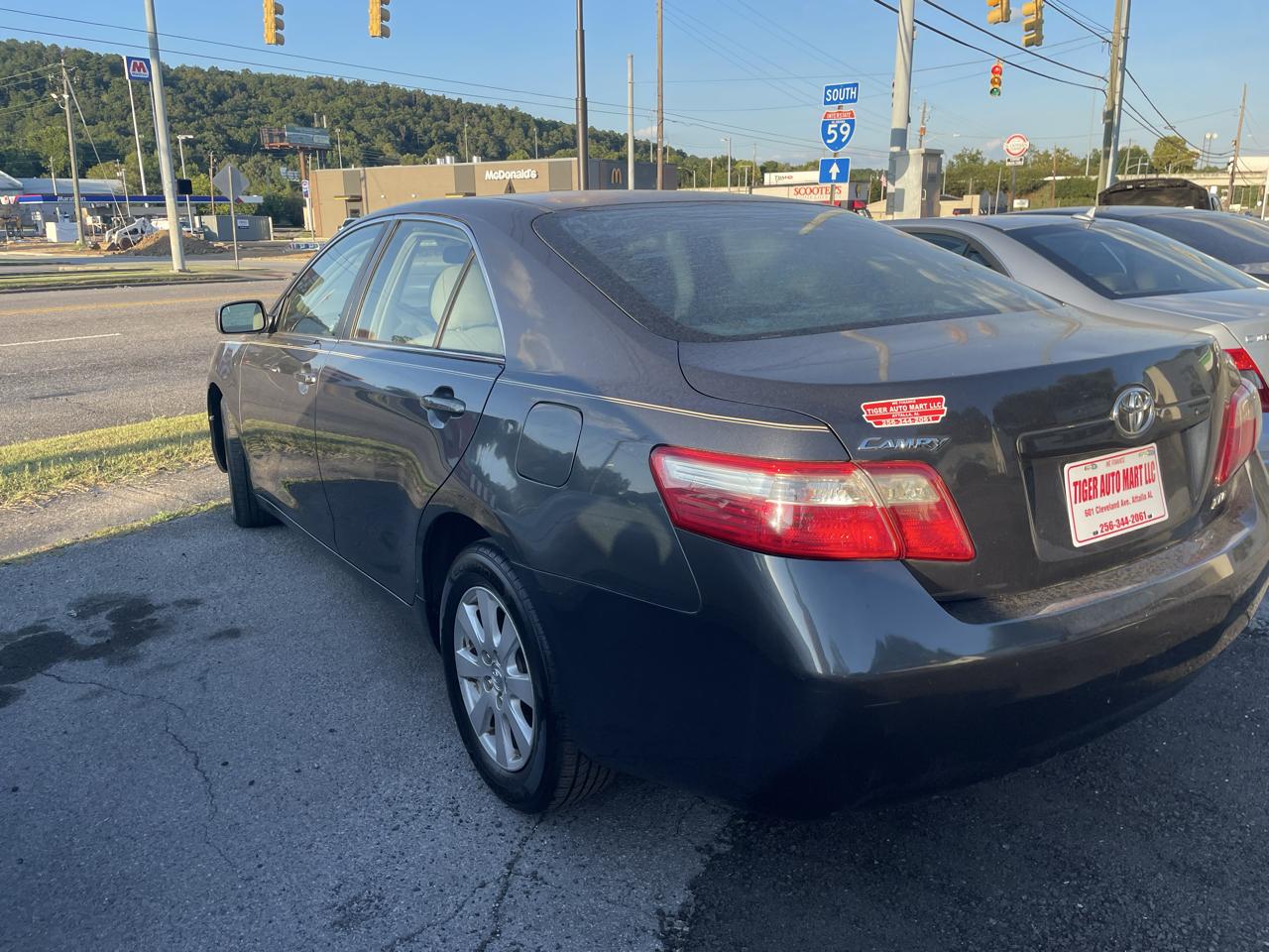 Toyota Camry SE 5-Spd AT 2009