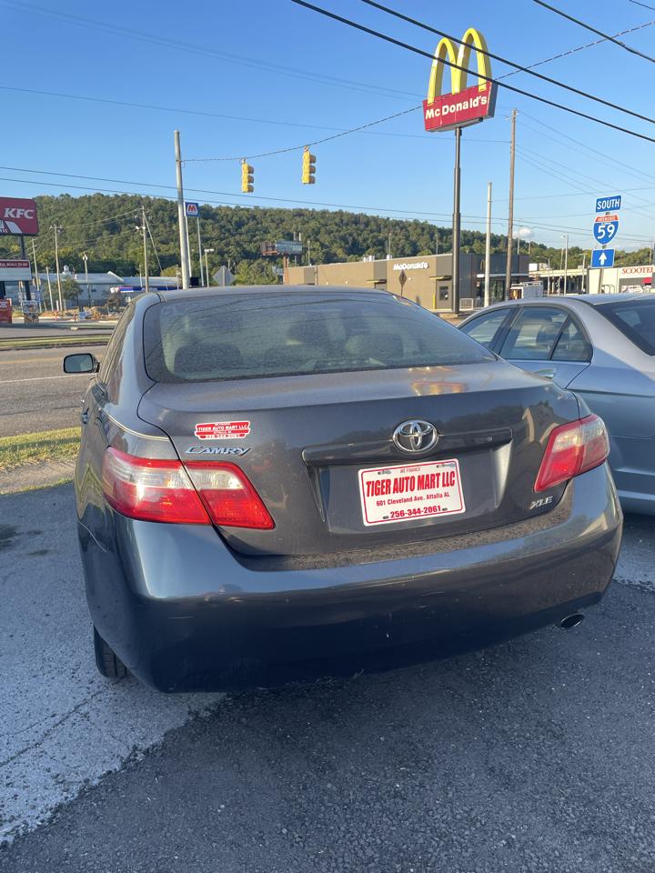 Toyota Camry SE 5-Spd AT 2009