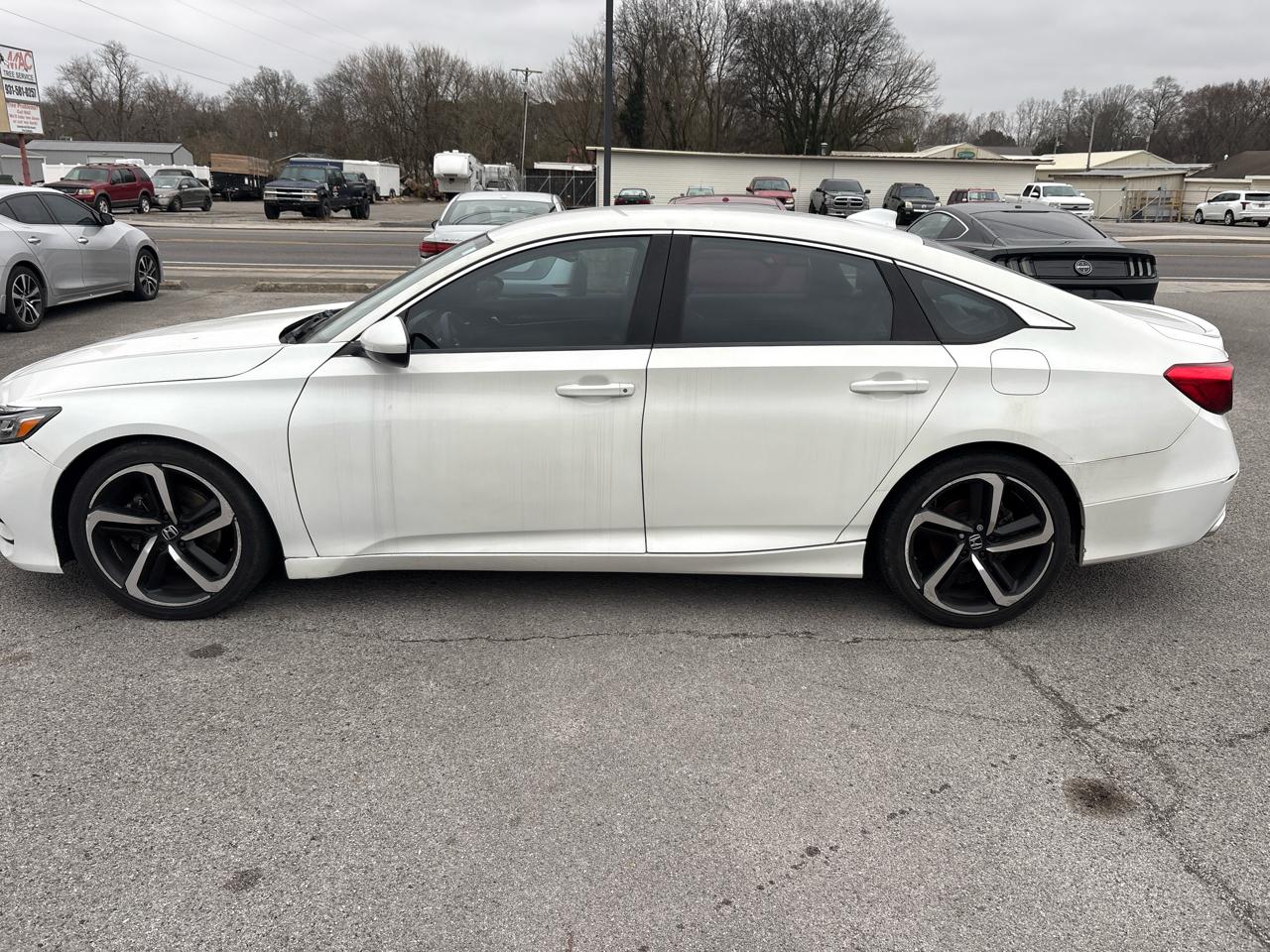 Used 2018 Honda Accord Sport with VIN 1HGCV1F31JA147785 for sale in Tullahoma, TN