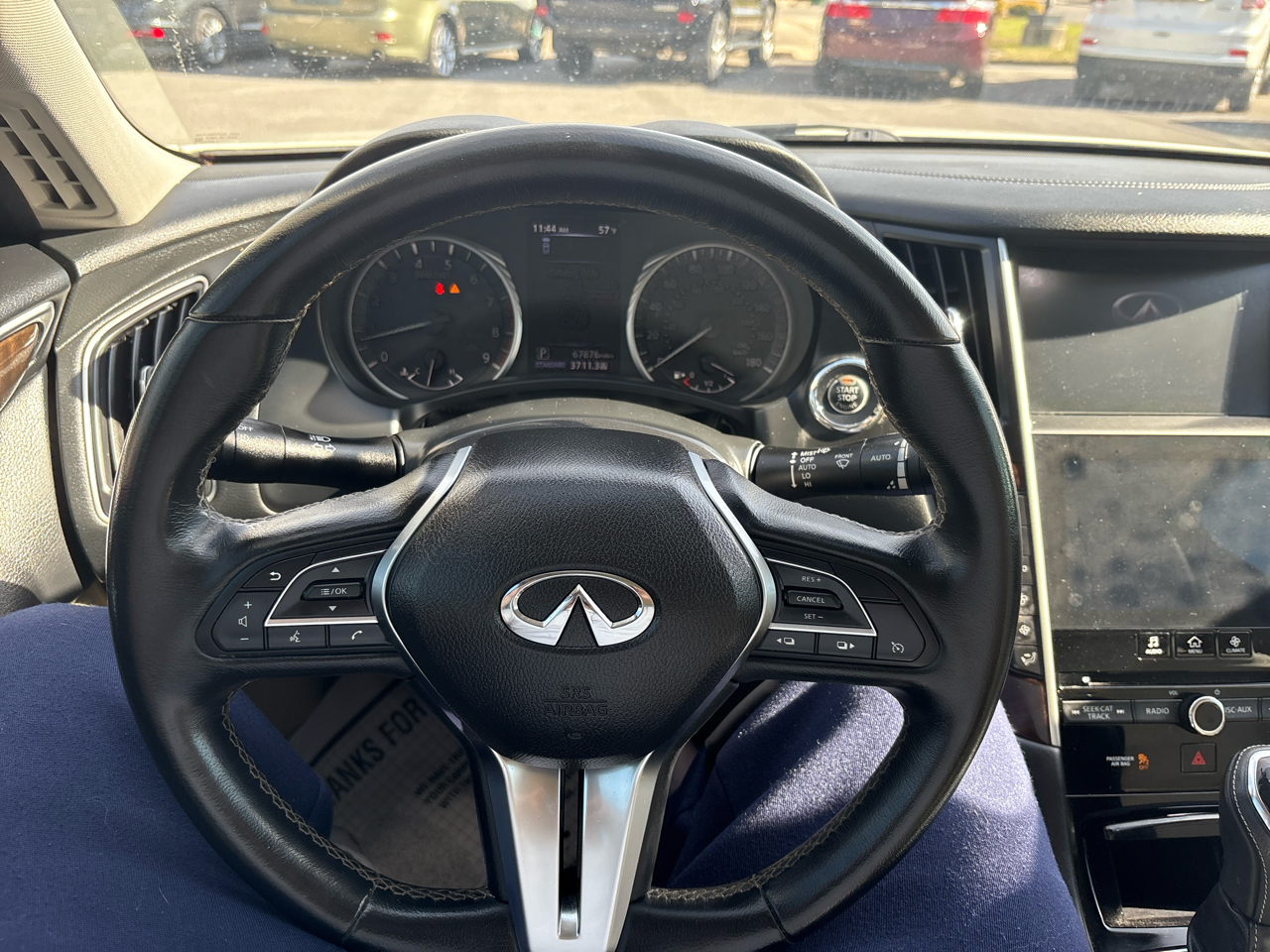 Infiniti Q50 3.0t LUXE 2019 Infiniti Q50 3.0t LUXE 2019