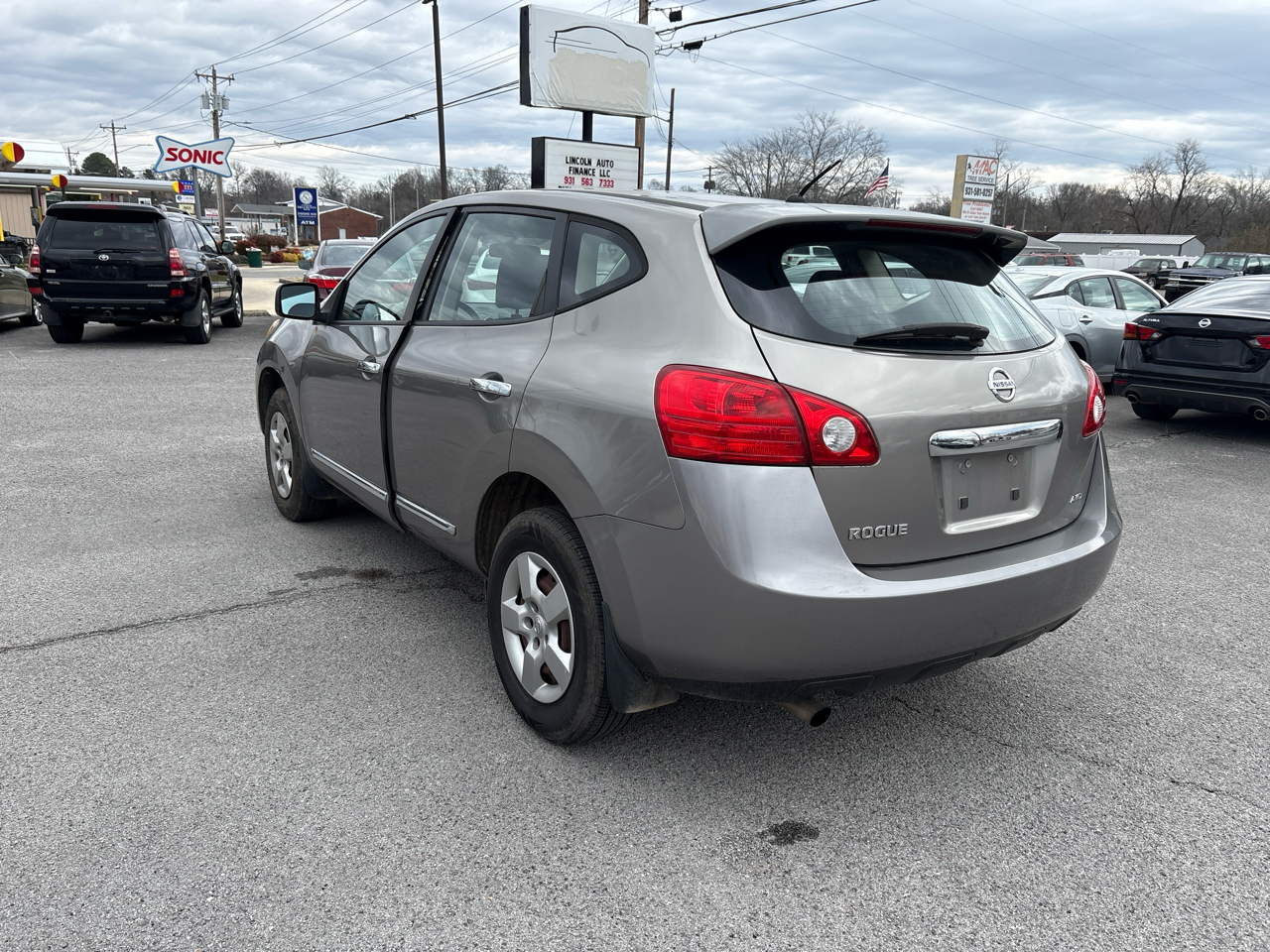 Nissan Rogue S AWD 2011