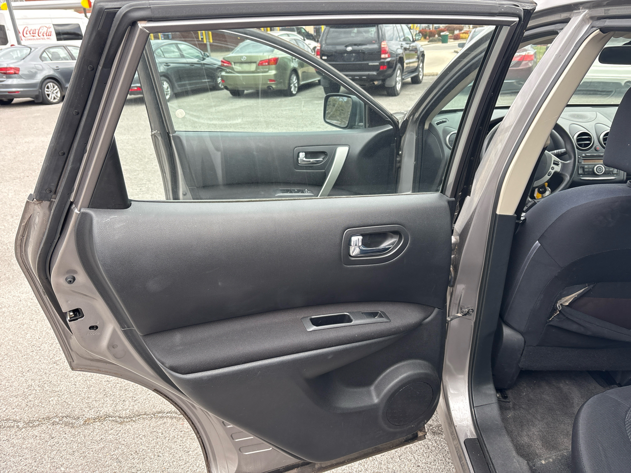 Nissan Rogue S AWD 2011