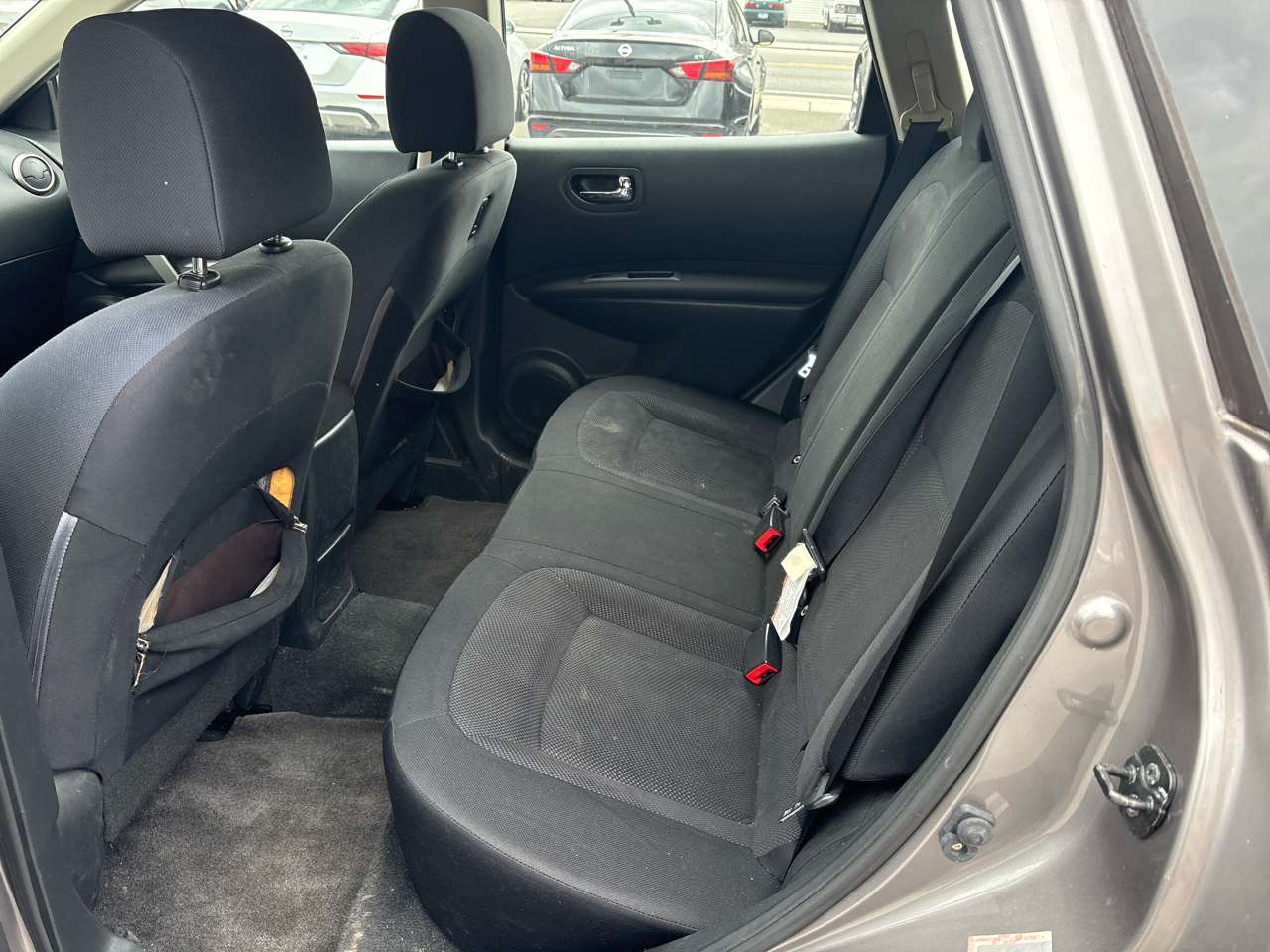 Nissan Rogue S AWD 2011