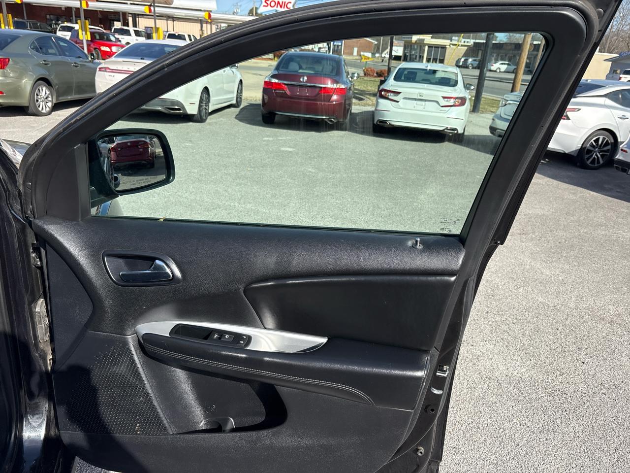 Dodge Journey Mainstreet 2011