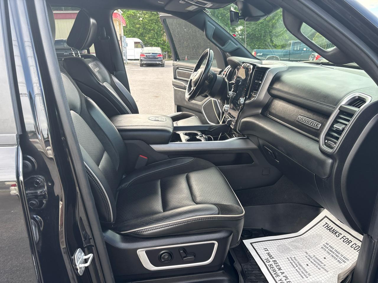 RAM 1500 Laramie Crew Cab SWB 4WD 2021