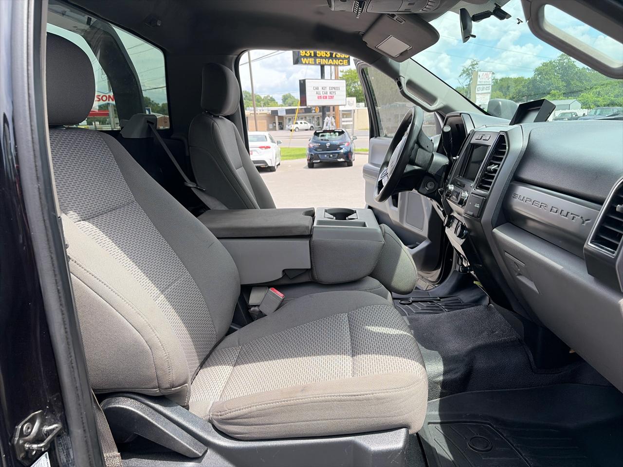 2019 Ford F-550 Super Duty Chassis Cab XLT - Photo 13