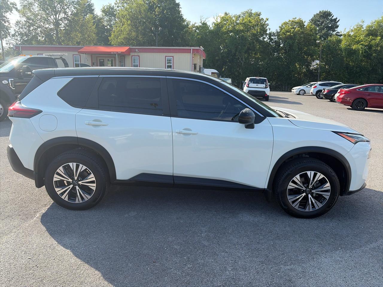 Nissan Rogue SV 2023
