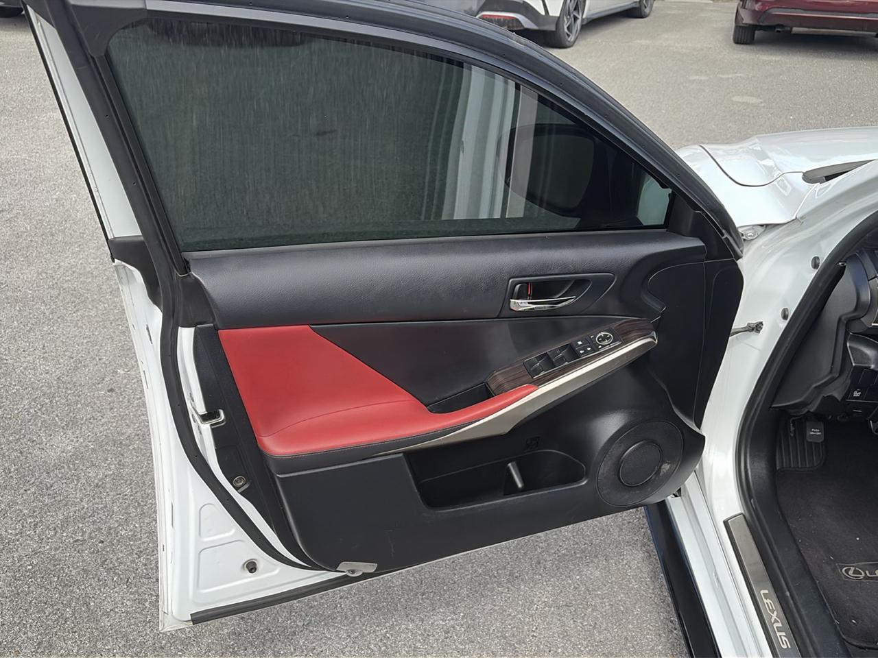 Lexus IS 250 RWD 2015