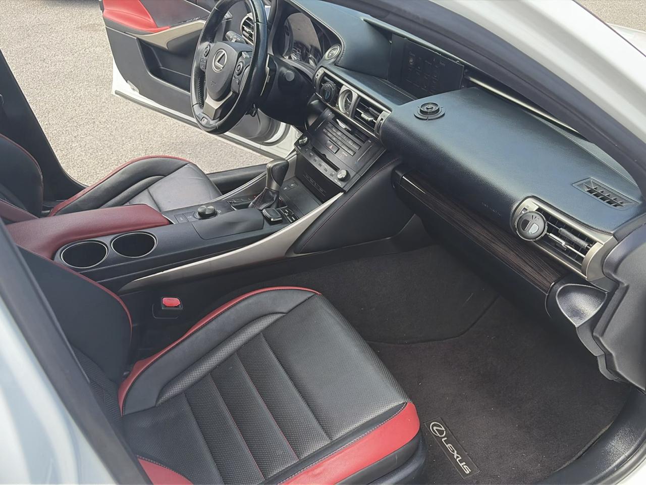 Lexus IS 250 RWD 2015