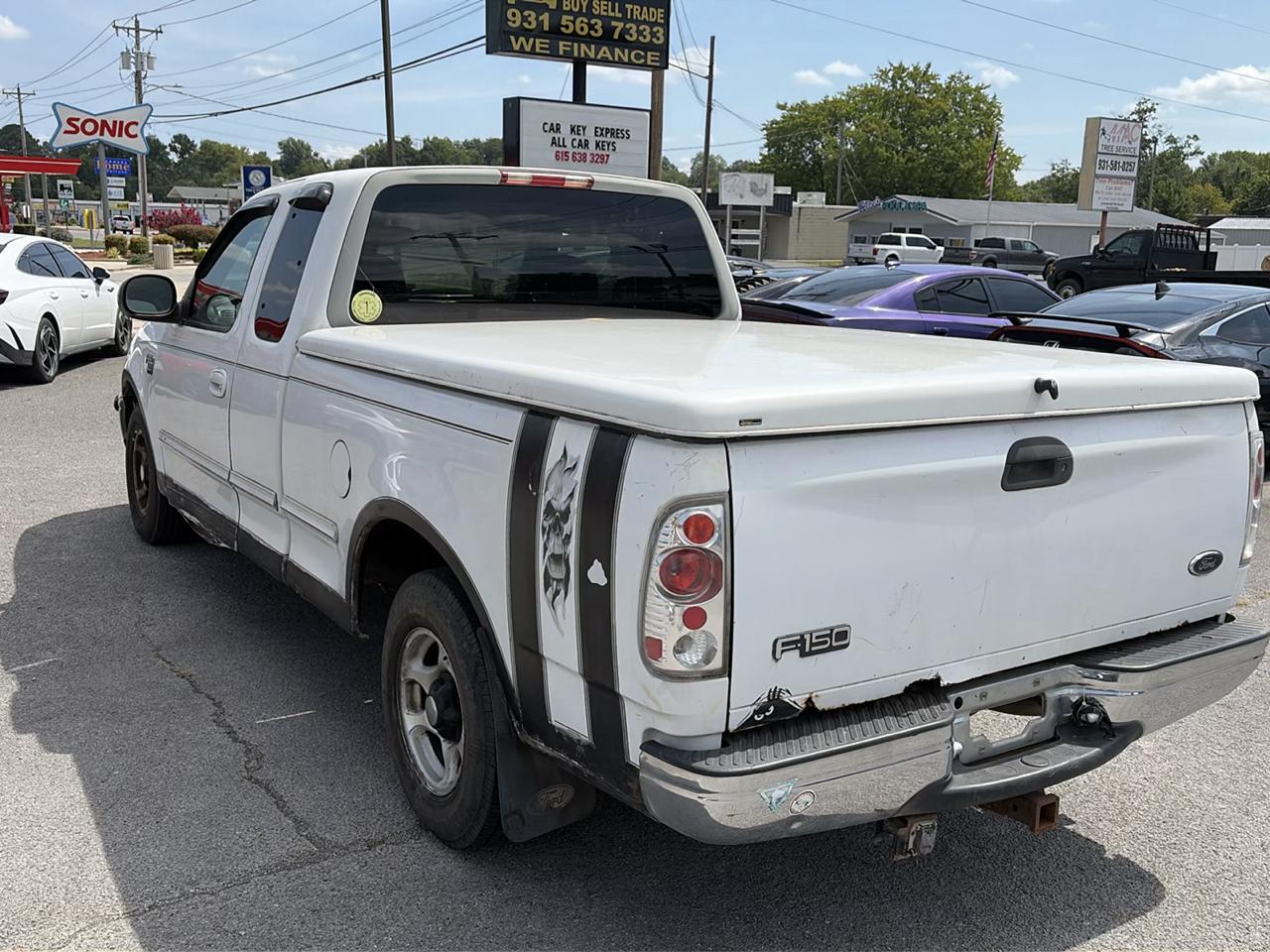 Ford F-150 2WD Reg Cab 122.5" XLT 1998