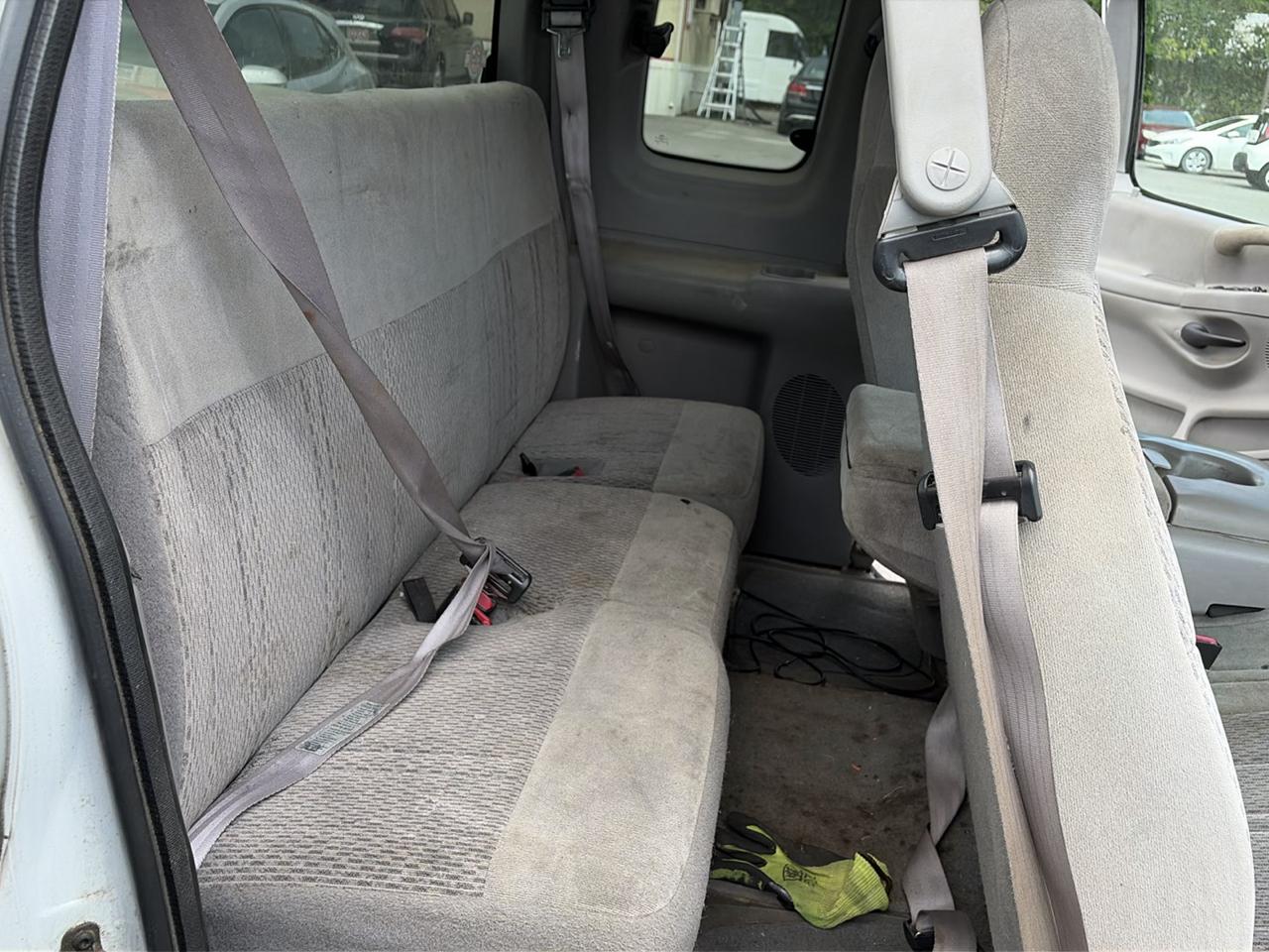Ford F-150 2WD Reg Cab 122.5" XLT 1998