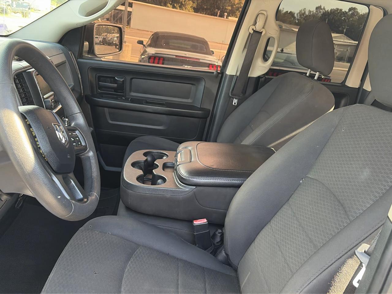 RAM 1500 4WD Crew Cab 149" SLT 2018
