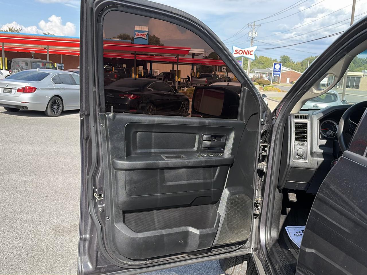 RAM 1500 4WD Crew Cab 149" SLT 2018