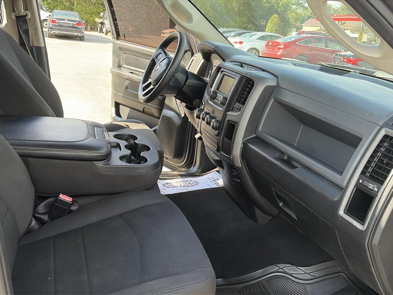 RAM 1500 4WD Crew Cab 149" SLT 2018
