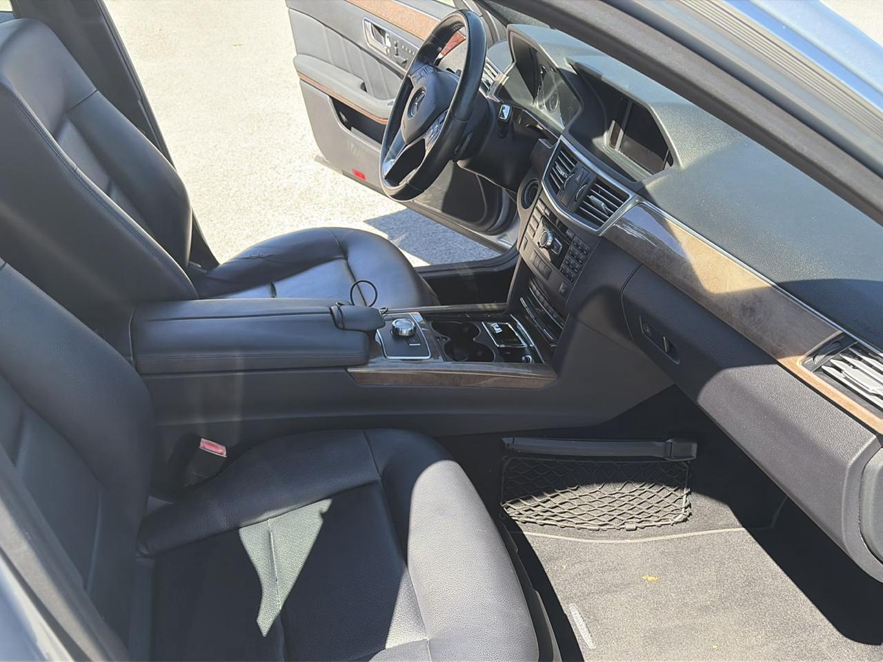 Mercedes-Benz E-Class photo 15