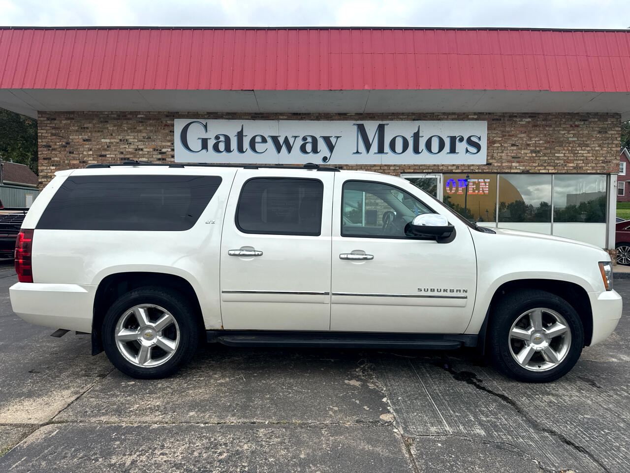 2014 Chevrolet Suburban LTZ