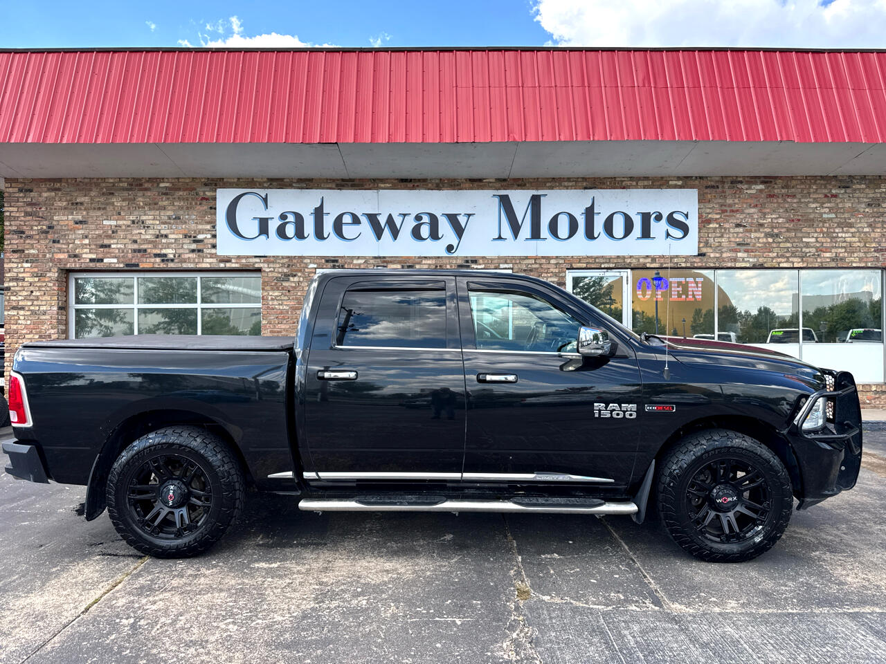 2016 RAM Ram 1500 Pickup Laramie Limited