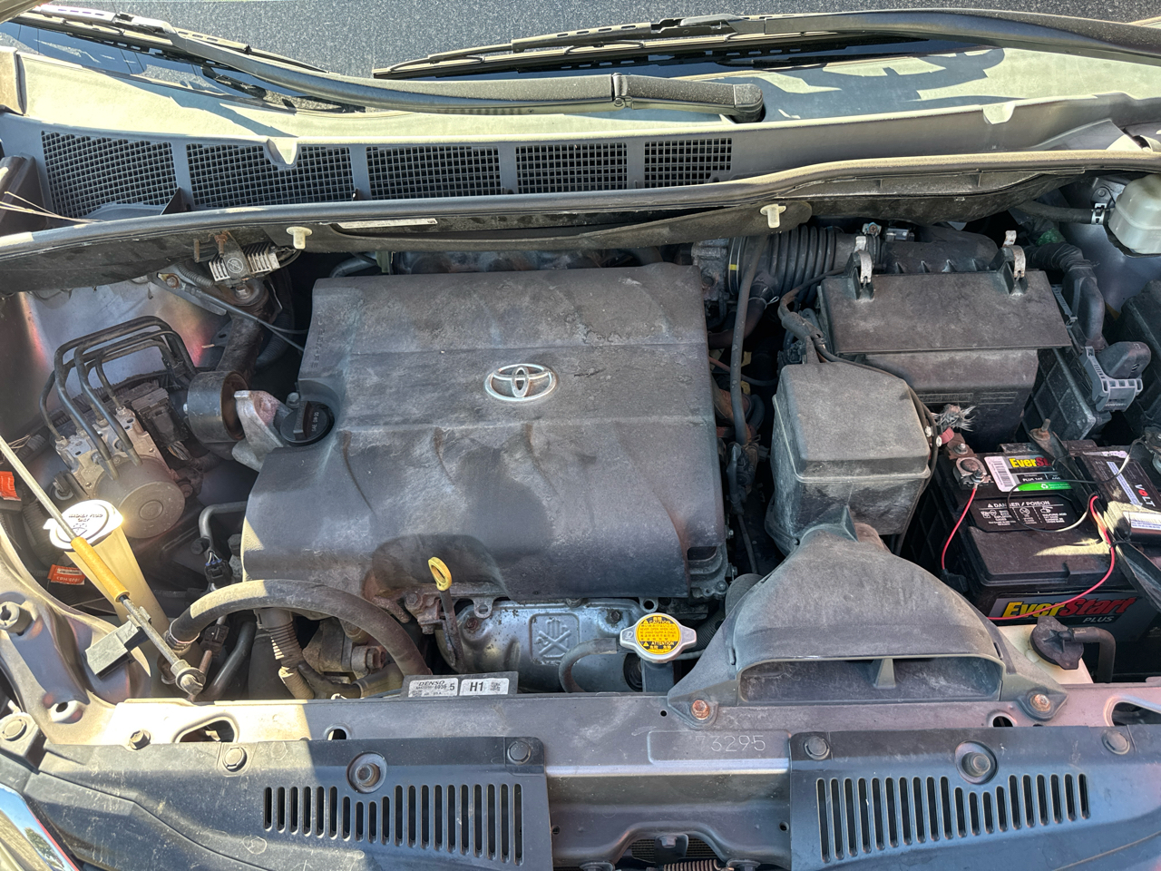 Toyota Sienna LE FWD 8-Passenger V6 2014