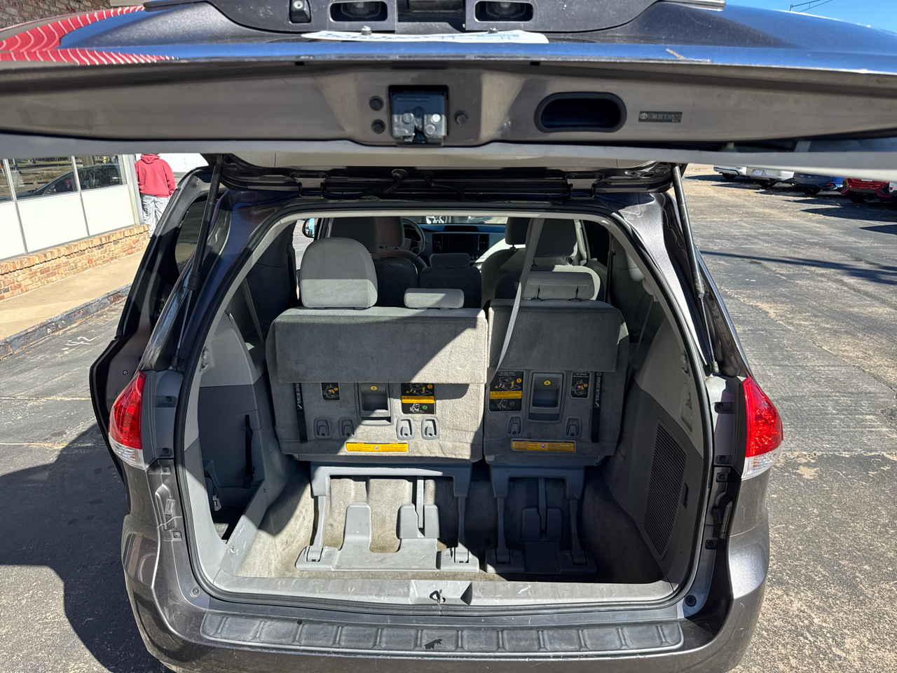 Toyota Sienna LE FWD 8-Passenger V6 2014