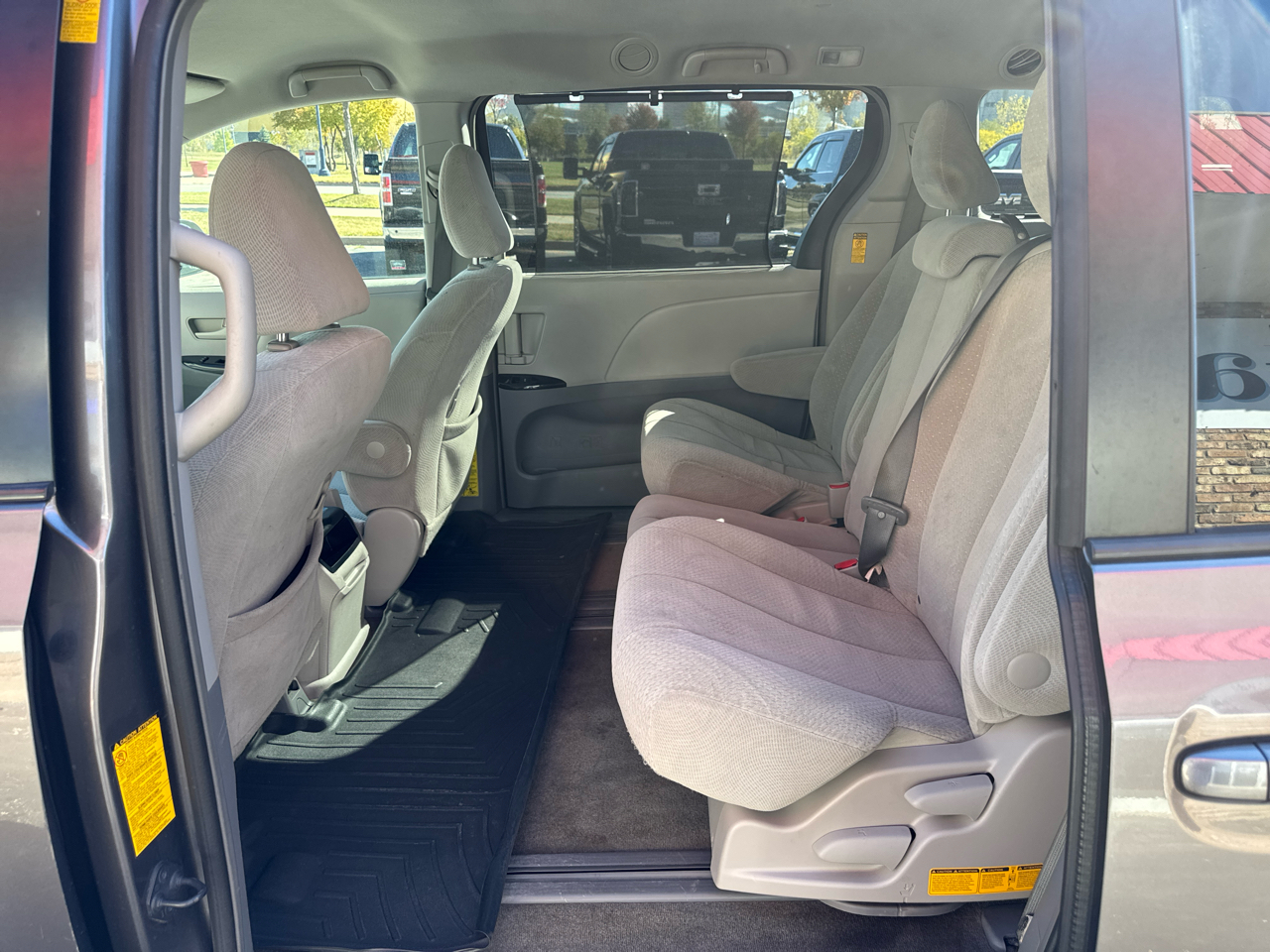 Toyota Sienna LE FWD 8-Passenger V6 2014