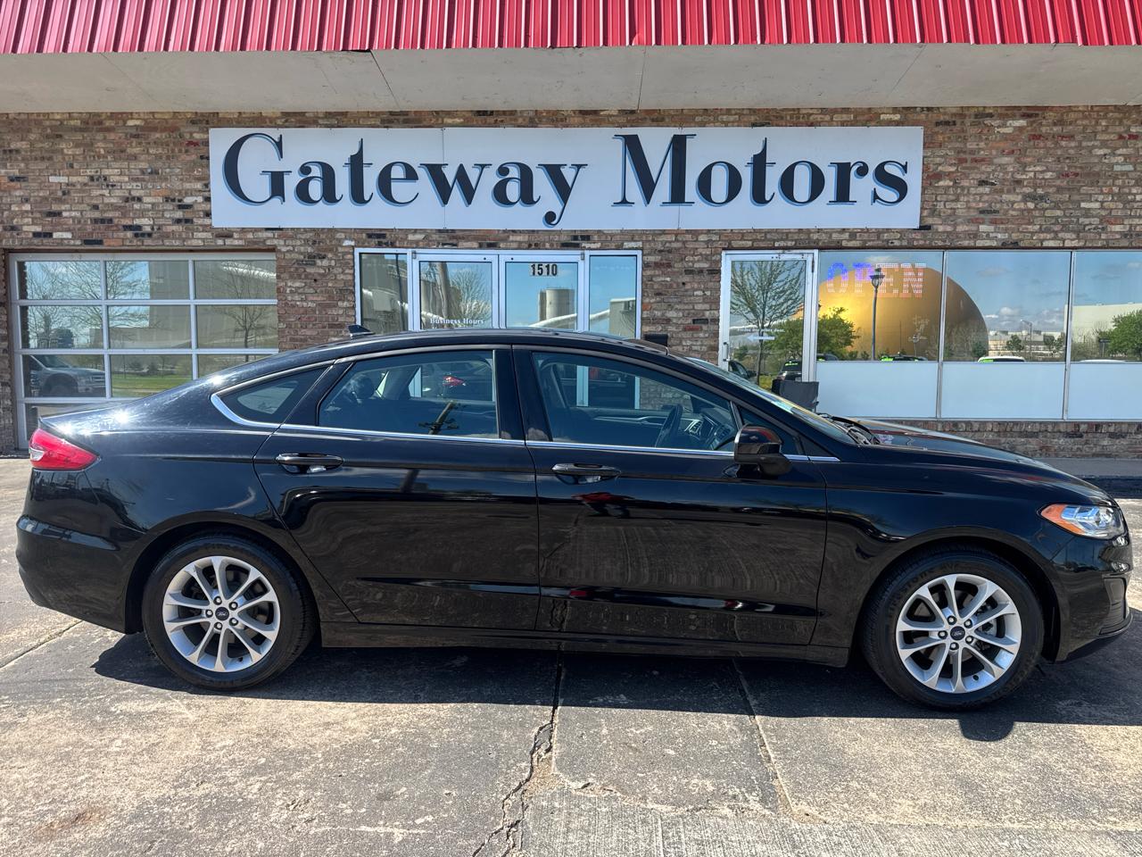 2020 Ford Fusion SE