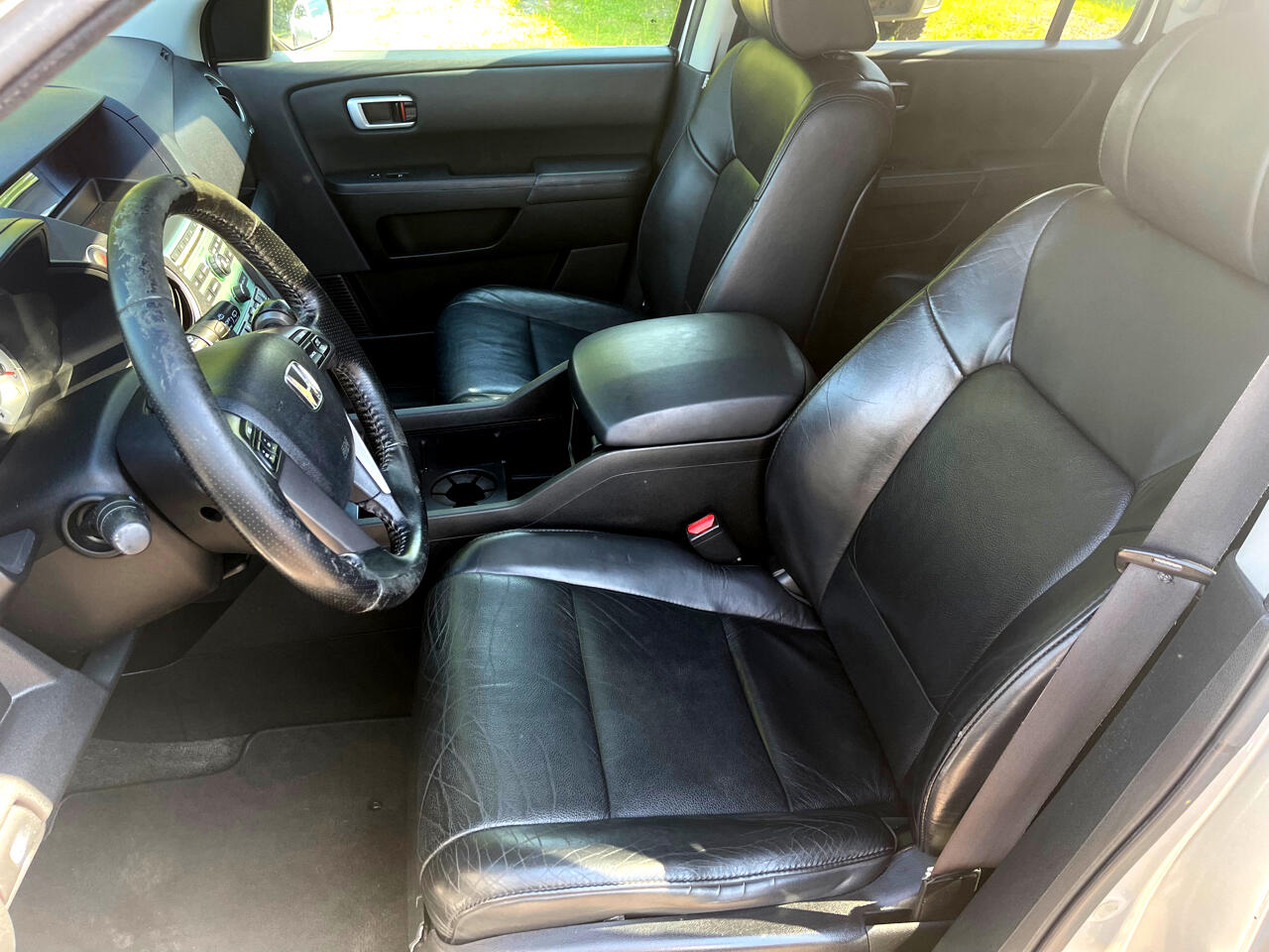 Honda Pilot EX-L 2WD 5-Spd AT 2011 Honda Pilot EX-L 2WD 5-Spd AT 2011