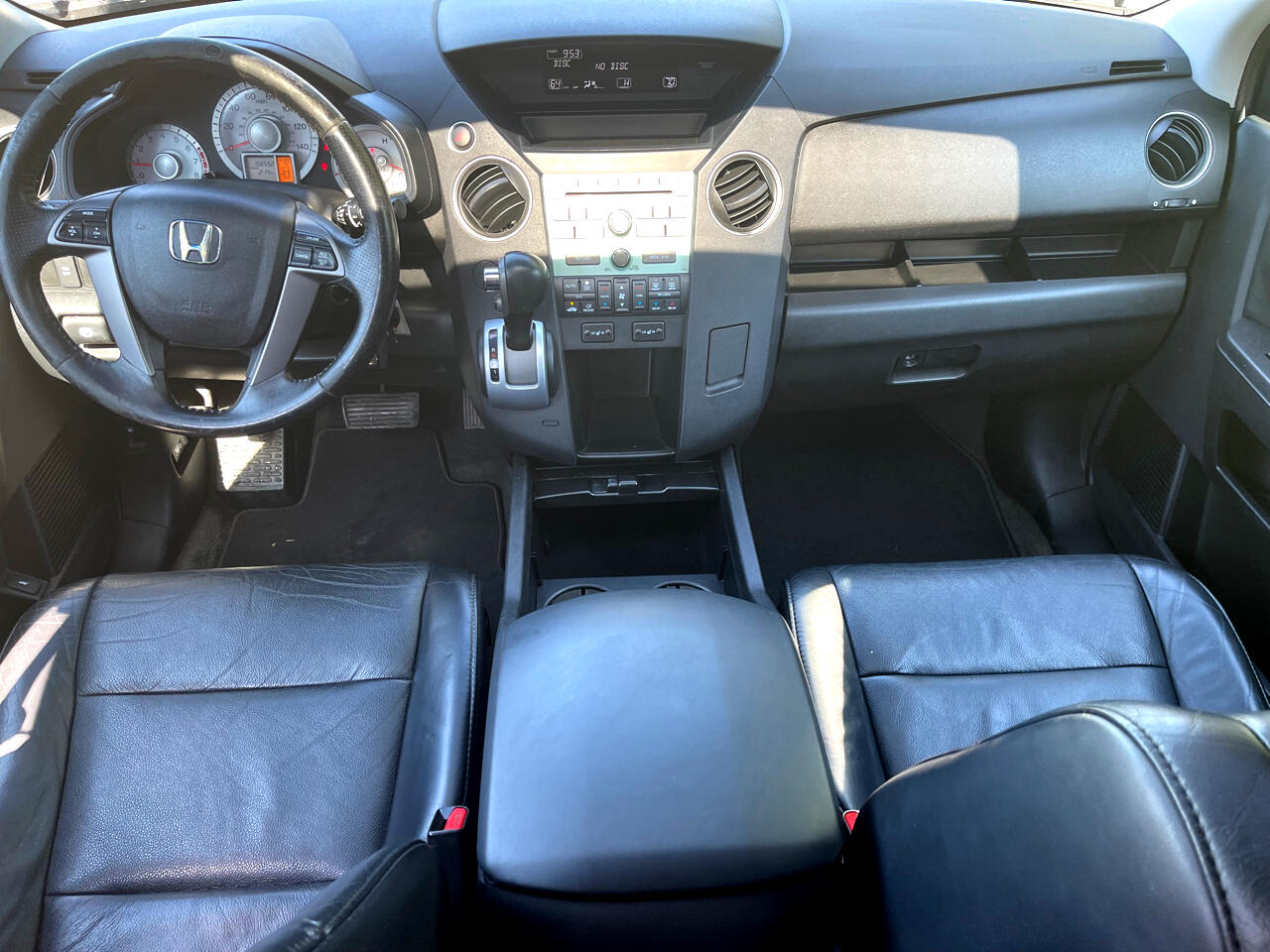 Honda Pilot EX-L 2WD 5-Spd AT 2011 Honda Pilot EX-L 2WD 5-Spd AT 2011