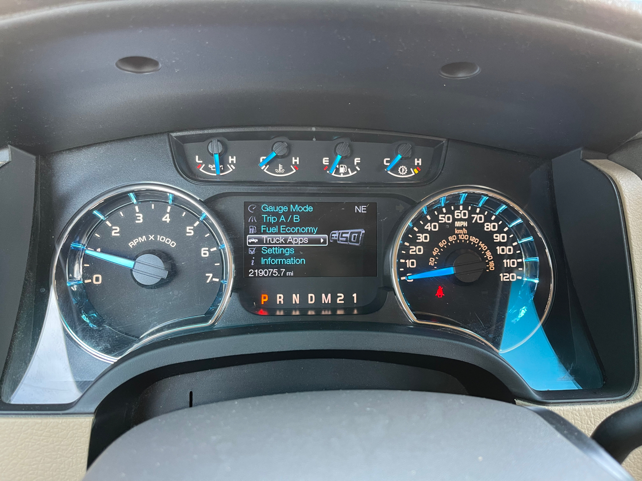 Ford F-150 XLT SuperCrew 5.5-ft. Bed 4WD 2014 Ford F-150 XLT SuperCrew 5.5-ft. Bed 4WD 2014