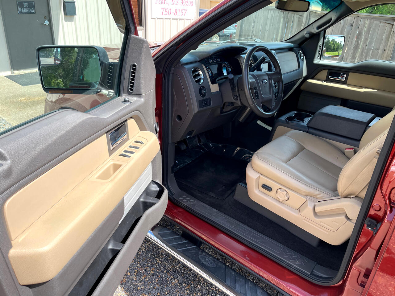 Ford F-150 XLT SuperCrew 5.5-ft. Bed 4WD 2014 Ford F-150 XLT SuperCrew 5.5-ft. Bed 4WD 2014