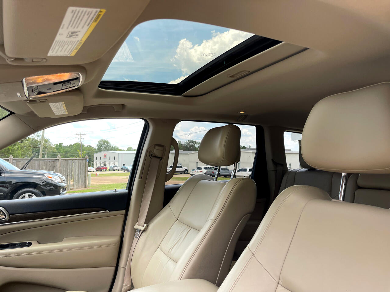 Jeep Grand Cherokee Limited 2WD 2016 Jeep Grand Cherokee Limited 2WD 2016