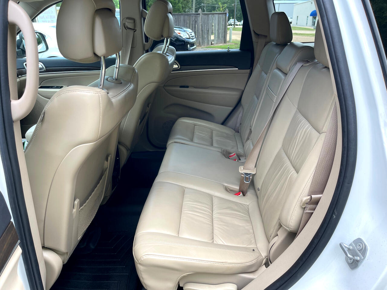 Jeep Grand Cherokee Limited 2WD 2016 Jeep Grand Cherokee Limited 2WD 2016