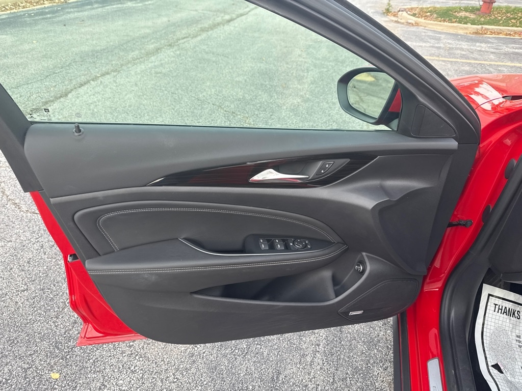 Buick Regal TourX Essence 2018