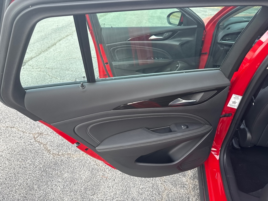 Buick Regal TourX Essence 2018