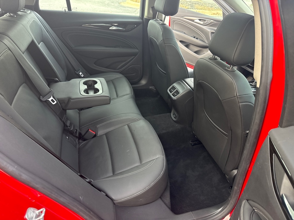 Buick Regal TourX Essence 2018