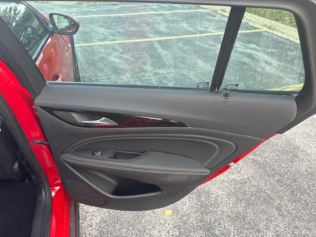 Buick Regal TourX Essence 2018