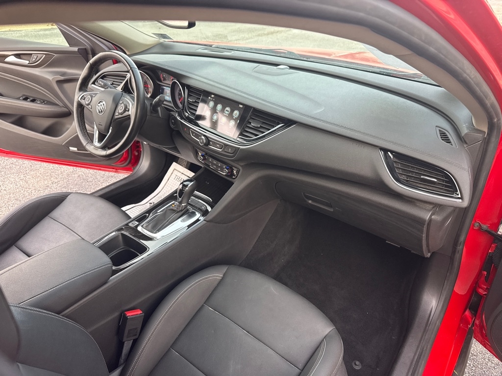 Buick Regal TourX Essence 2018