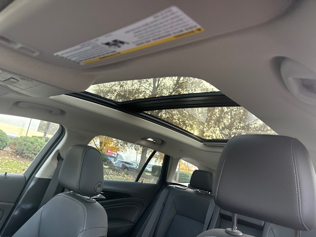 Buick Regal TourX Essence 2018