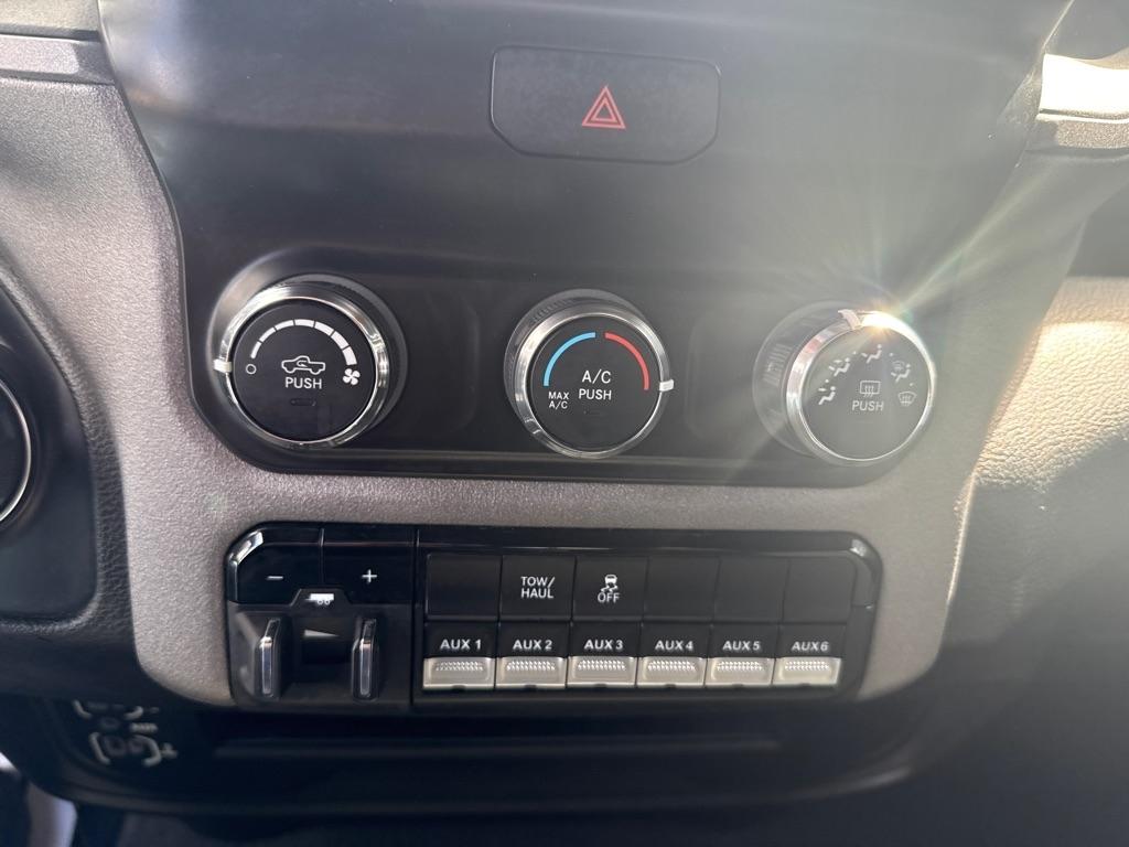 RAM 2500 Tradesman Crew Cab LWB 4WD 2024