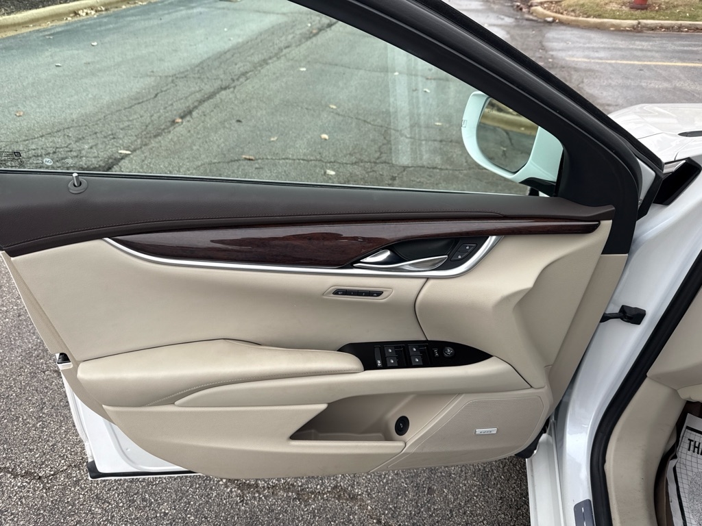 Cadillac XTS Luxury FWD 2017