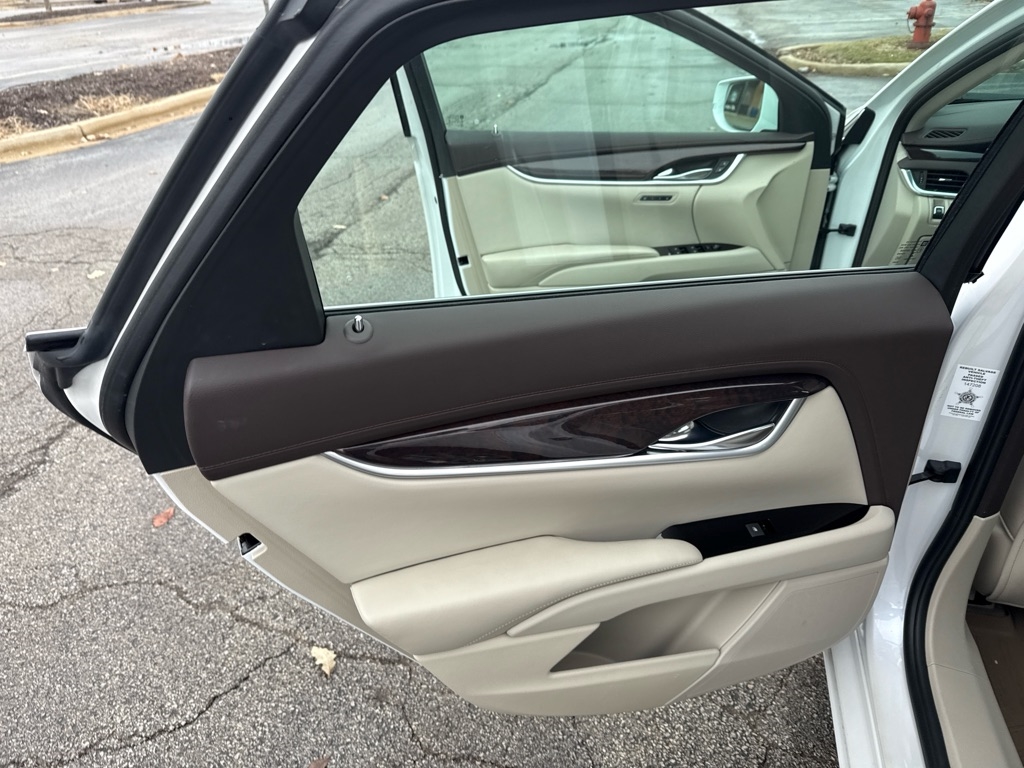 Cadillac XTS Luxury FWD 2017