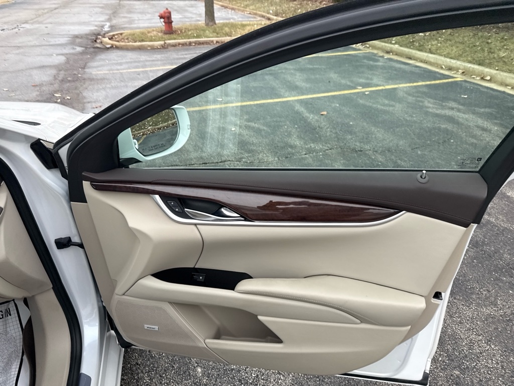 Cadillac XTS Luxury FWD 2017