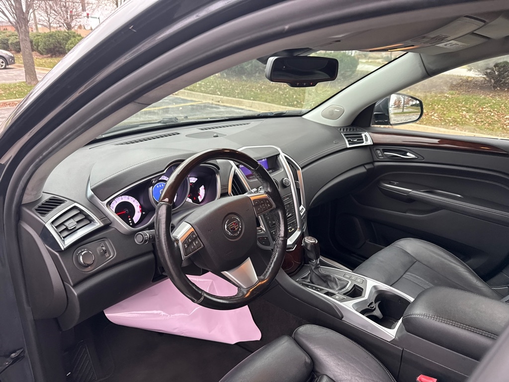 Cadillac SRX Luxury 2012