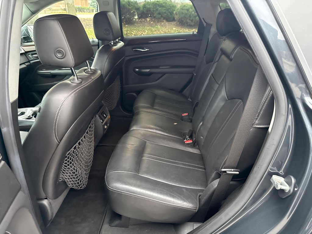 Cadillac SRX Luxury 2012