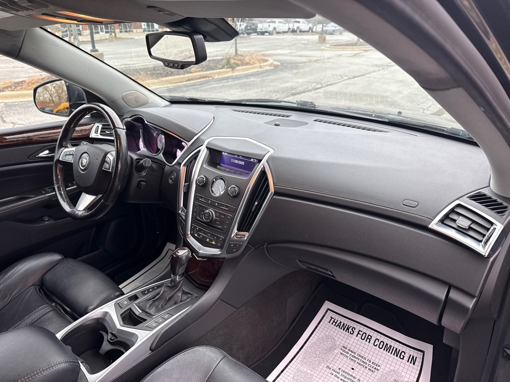 Cadillac SRX Luxury 2012