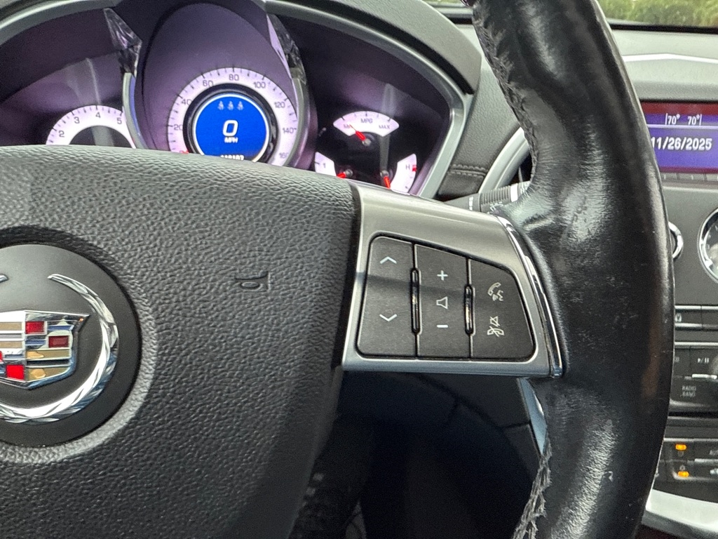 Cadillac SRX Luxury 2012