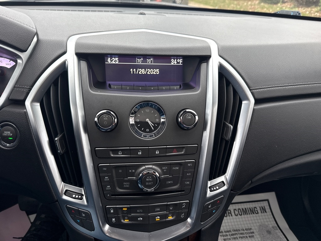 Cadillac SRX Luxury 2012