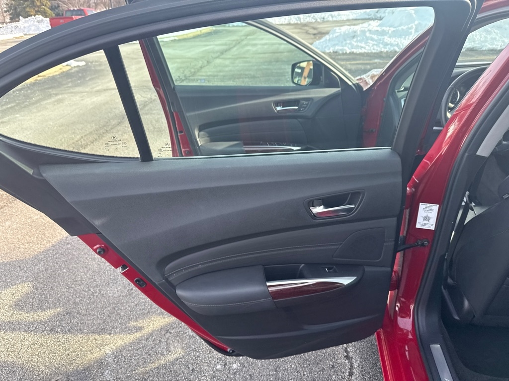 Acura TLX 9-Spd AT w/Technology Package 2017