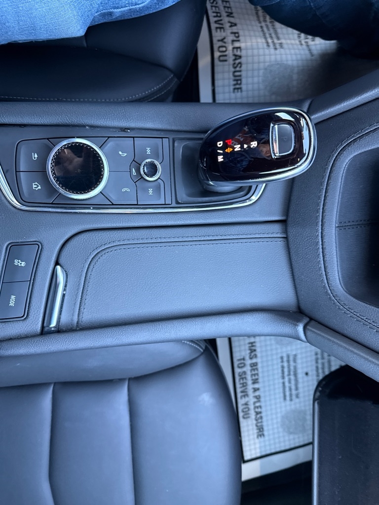 Cadillac XT5 Luxury AWD 2024