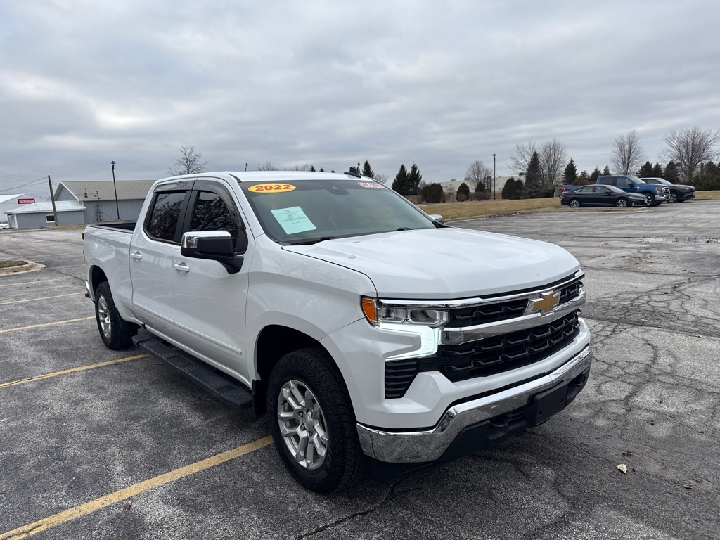 Chevrolet Silverado 1500 LT Crew Cab 4WD 2022